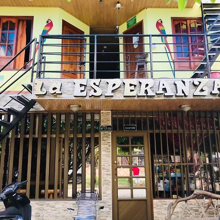 Hostal La Esperanza Летисия Экстерьер фото
